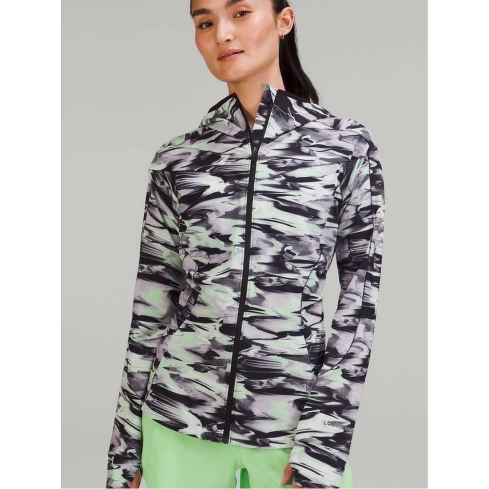 Lululemon Mist Over Windbreaker and Lululemon Fast and Free High-Rise Leggings